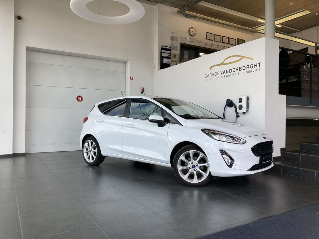 Ford Fiesta TITANIUM BENZINE 125PK