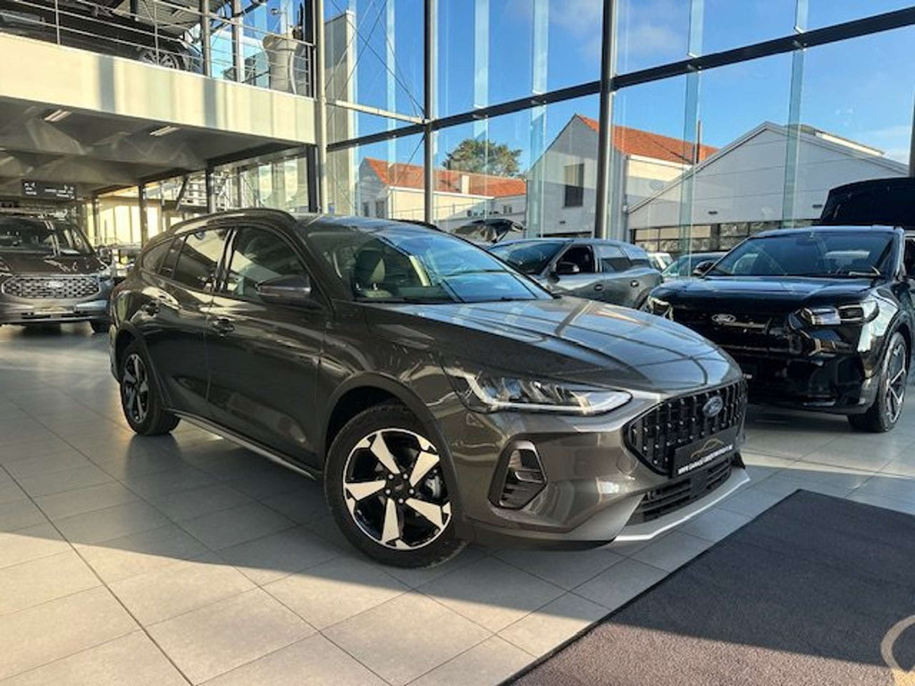 Ford Focus CLIPPER ACTIVE X AUTOMAAT-LEDER-OPEN DAK