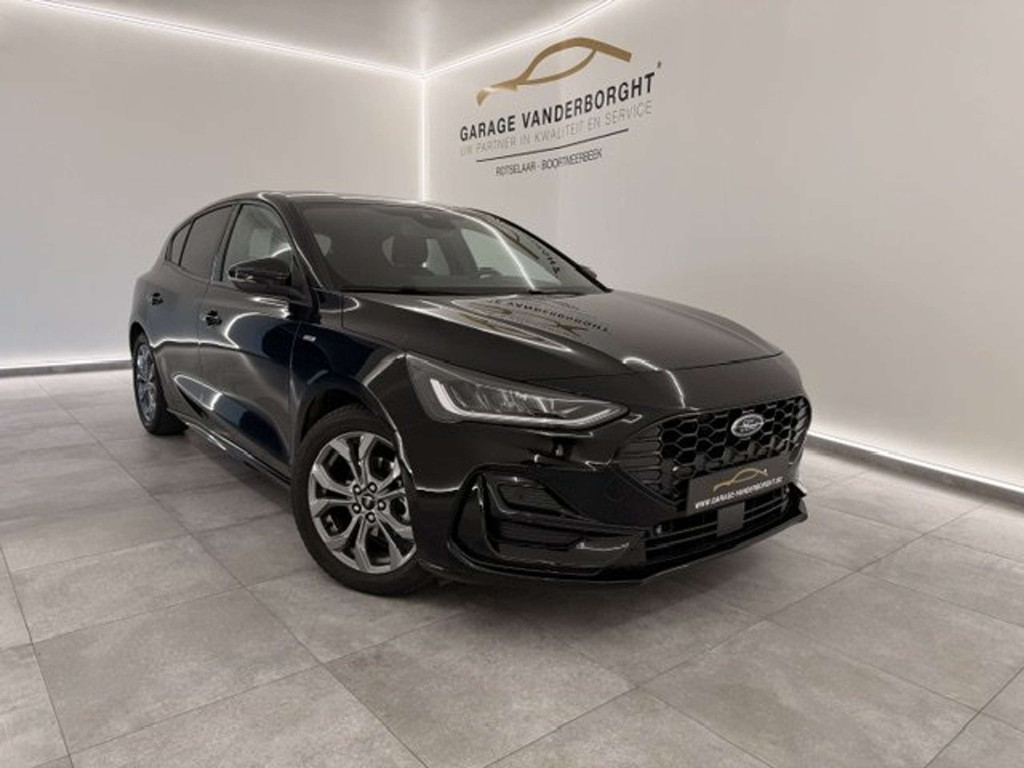 Ford Focus ST-LINE HYBRID BENZINE AUTOMAAT