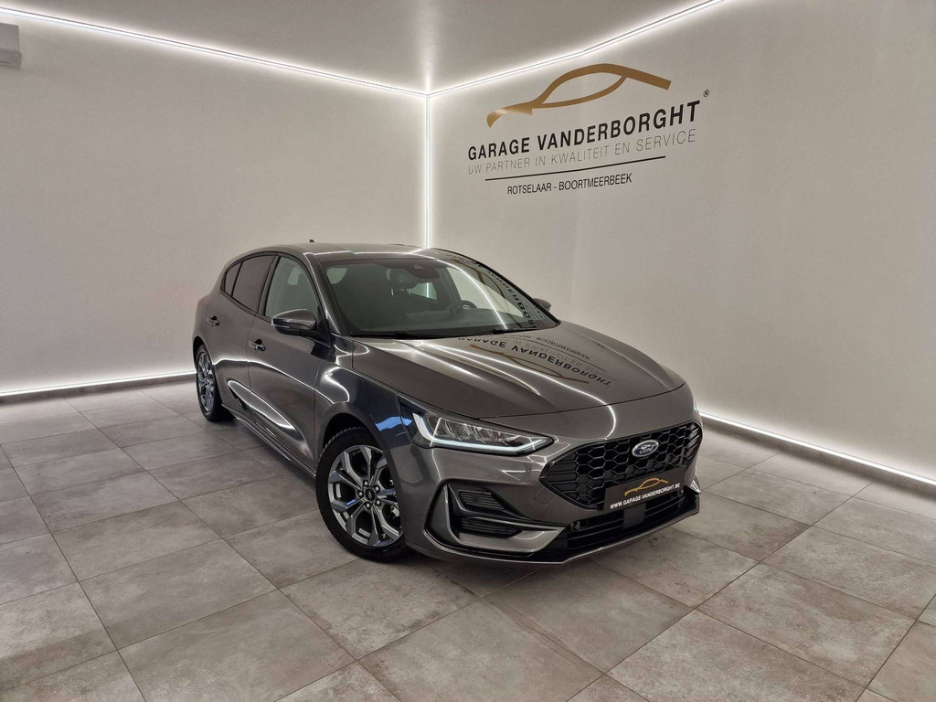 Ford Focus ST-LINE HYBRID BENZINE 23000KM!!!!